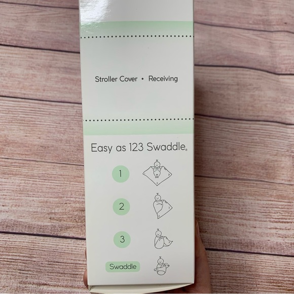 Amazing Baby Zebra Muslin Swaddle Blanket - Picture 2 of 6